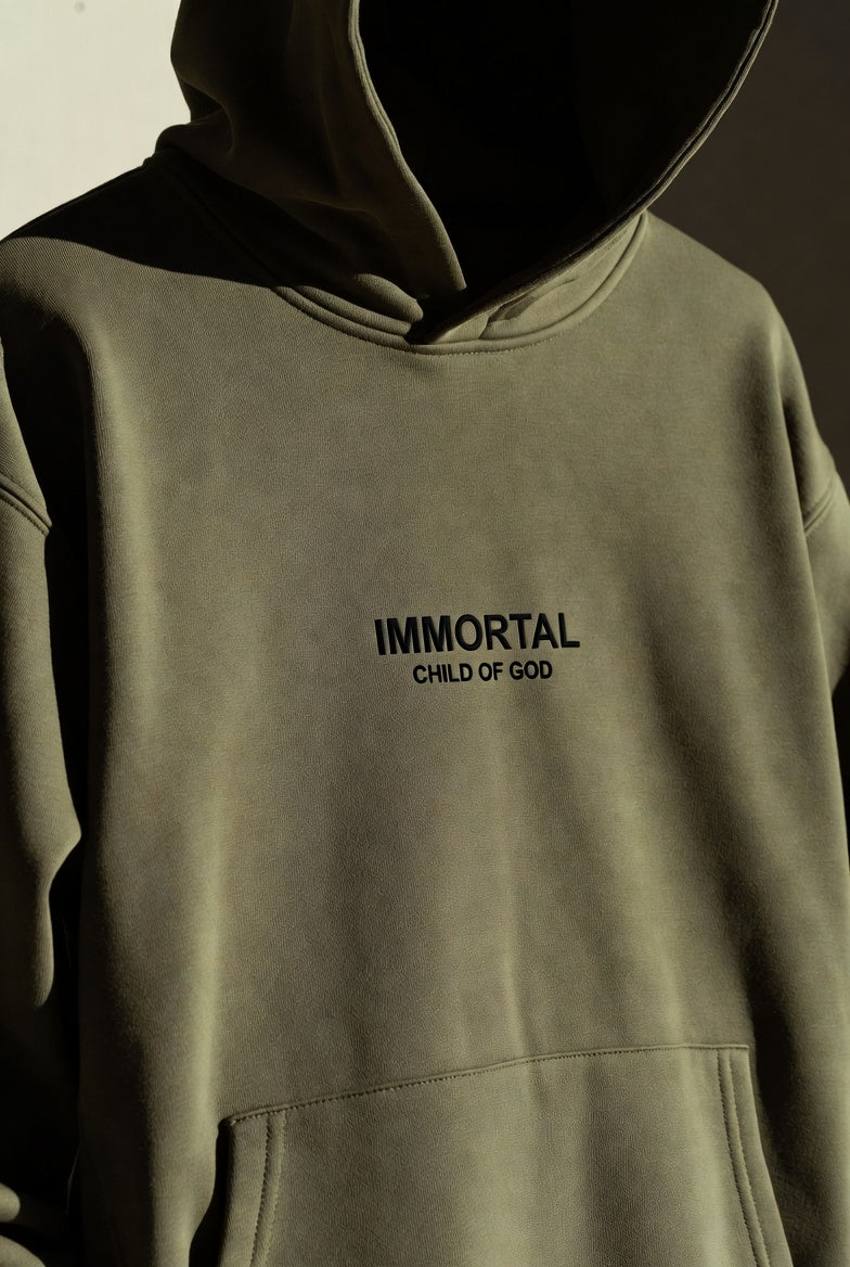 Hoodies & Sweatshirts